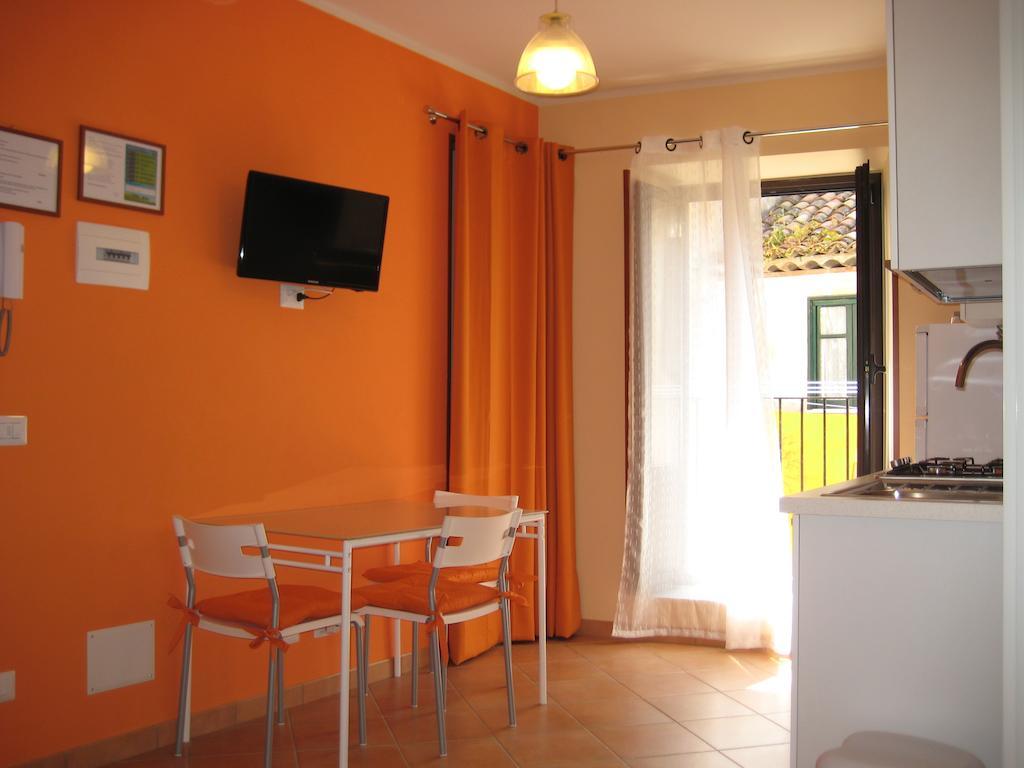 Gaia Holidays Apartments Cefalu Room photo